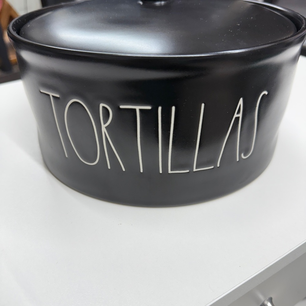 Rae Dunn Tortillas holder